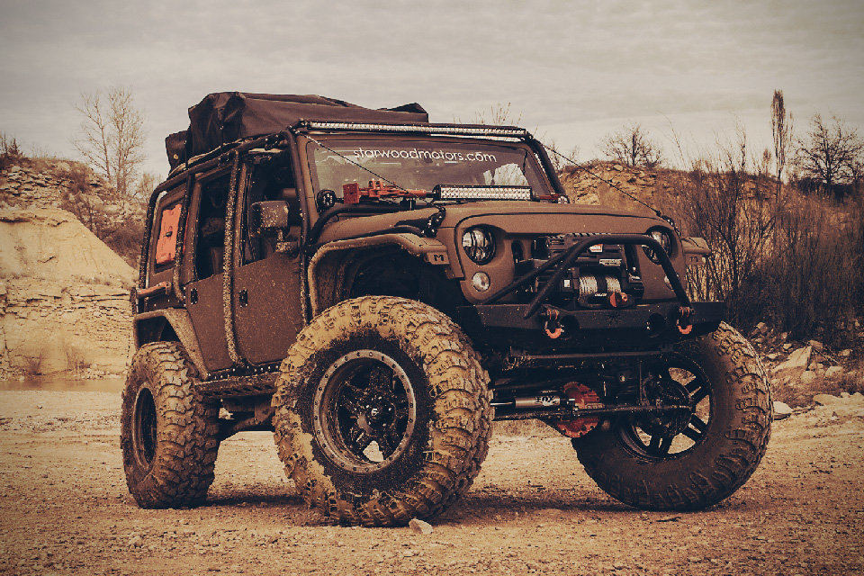 Jeep-Wrangler-Nomad-by-Starwood-Motors-1