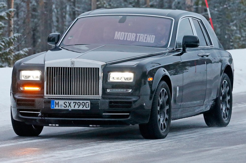 Rolls-Royce-Cullinan-prototype-front-lea