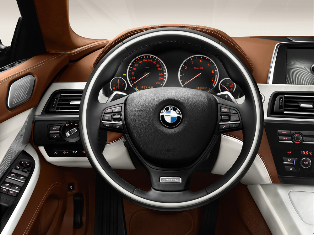 2012-BMW-6-Series-Gran-Coupe-Dashboard-1