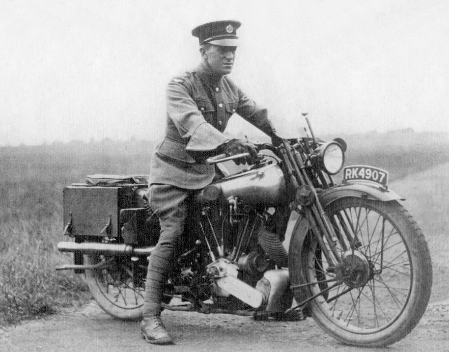 Lawrence_of_Arabia_Brough_Superior_gif.g